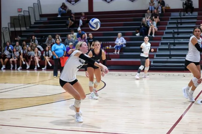 McMurry Pushes Mary Hardin-Baylor in Hard Fought Conference Contest