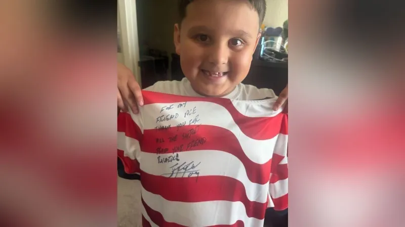 Ricardo Pepi sends signed jersey to El Paso boy after viral World Cup heartbreak