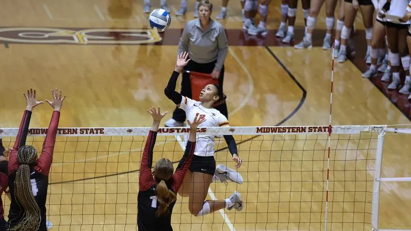 Mustangs show resilience in 3-1 win over Southern Nazarene