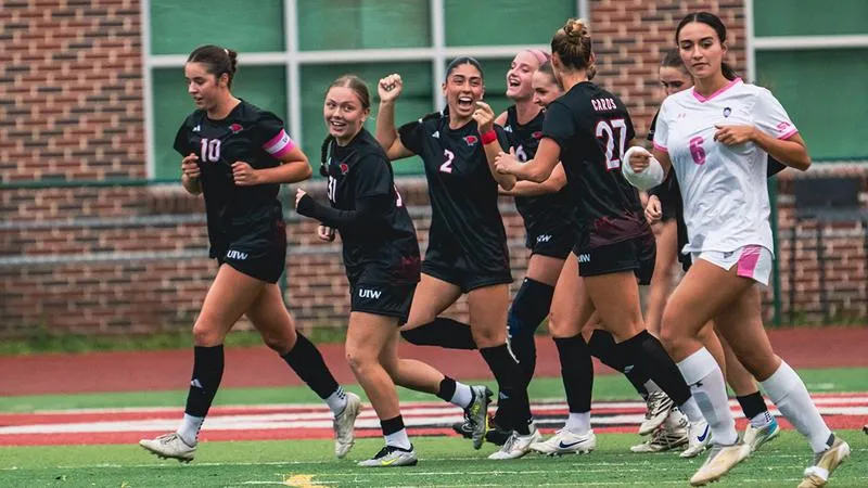Women's Soccer Looks to Maintain Lead in SLC