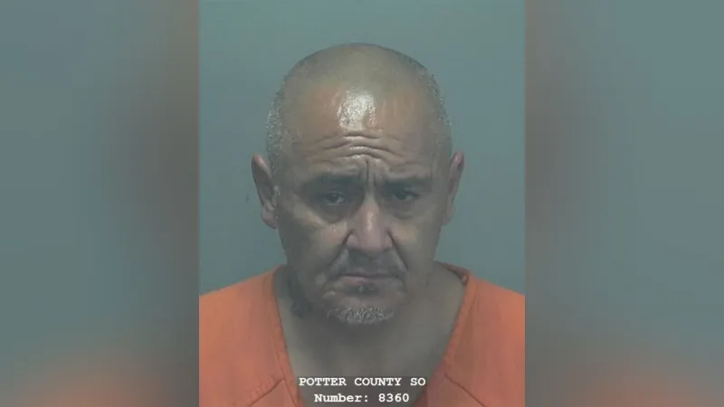 Amarillo man accused of holding machete to girlfriend's neck, threatening to kill her