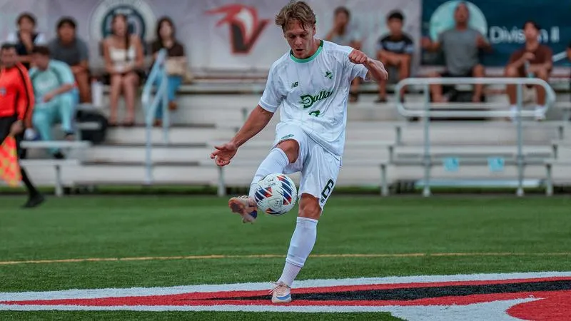 Pair of Late Goals Lifts Comets to First LSC Win