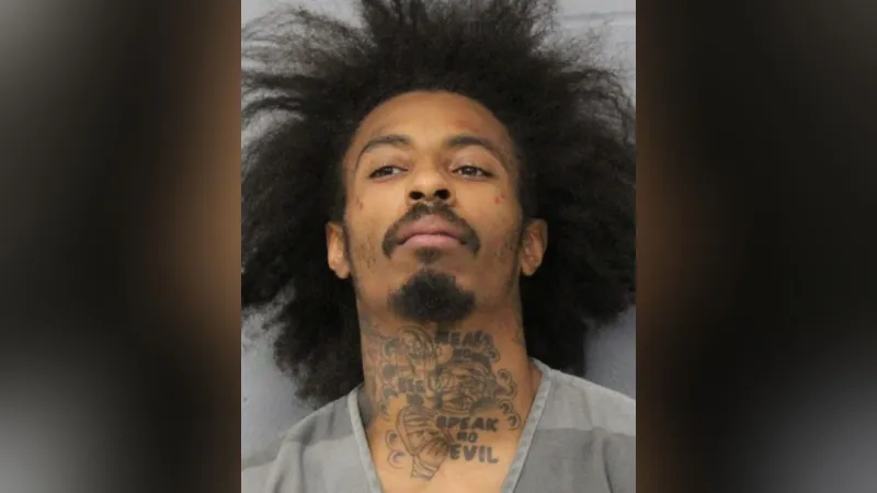 Roommate charged with murder after deadly shooting in South Austin parking lot