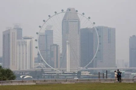 Singapore Grand Prix entertainment may be curbed if haze worsens, FIA says