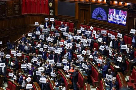 Factbox-Key points in Italy's new electoral law