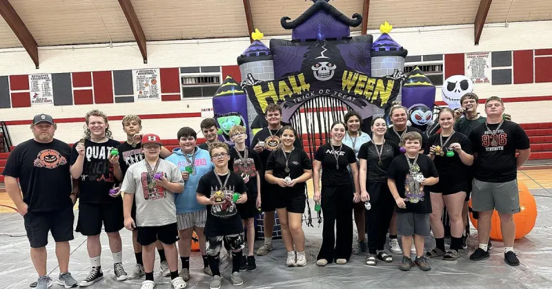 Huntington Powerlifting hosts Great Pumpkin Lift-Off