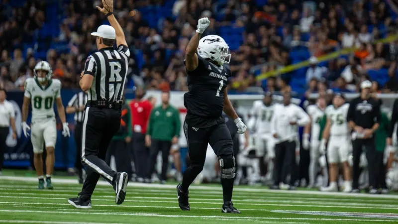 PHOTOS: UTSA defeats South Florida 31-24 in Thursday night matchup