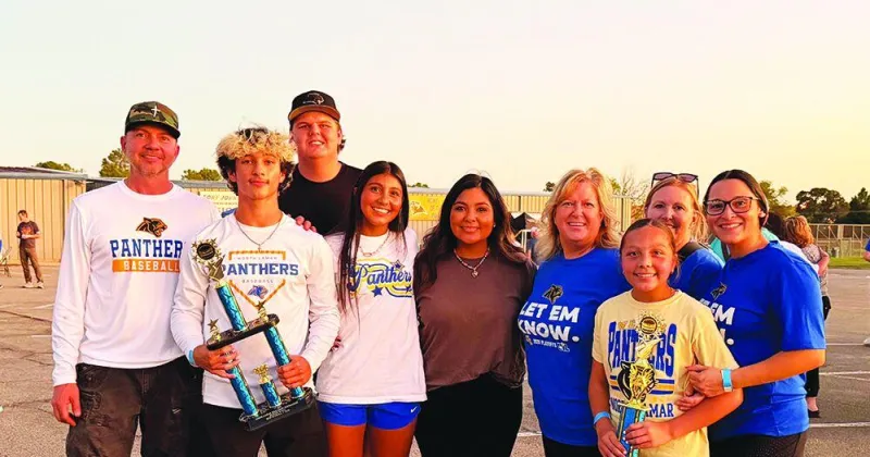 North Lamar Education Foundation raises more than $4,500 at 3rd Annual Burger Wars