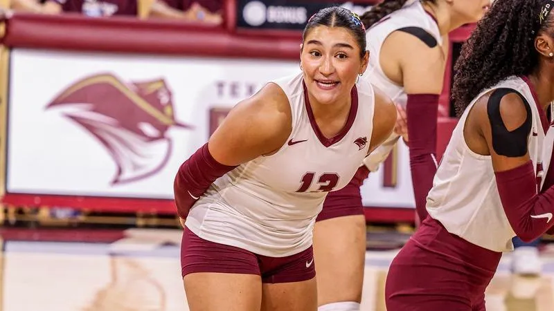 TAMIU Forces Decisive Fifth Set Before Falling to Aggies