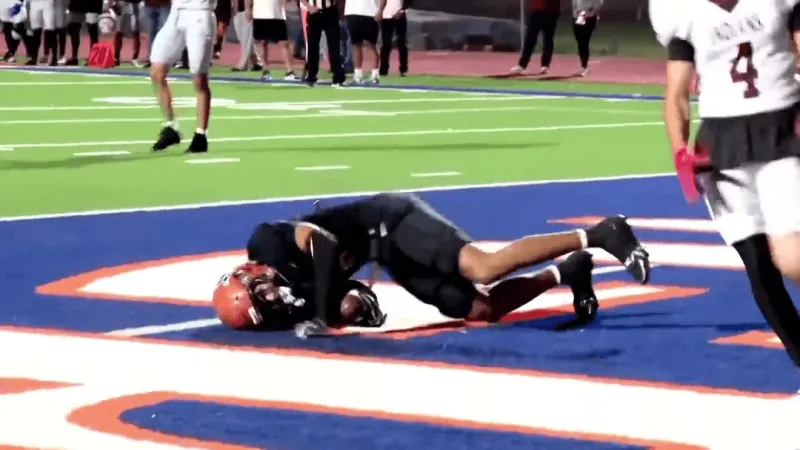 Play of the Week: Riverside's insane touchdown catch