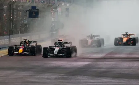Motor racing-Verstappen claims first Singapore win as nine retirements mar chaotic sprint