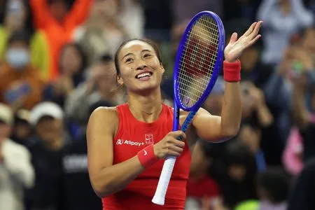 Tennis-Home favourite Zheng sets up China Open final against Andreeva