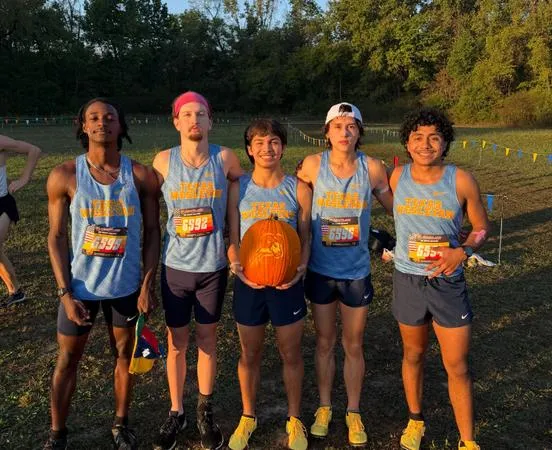 XC: Rosas Finishes Sixth in Golden Ram XC Invitational
