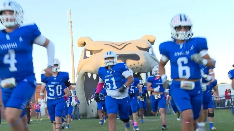 Stamford wins to break Albany's district winning streak