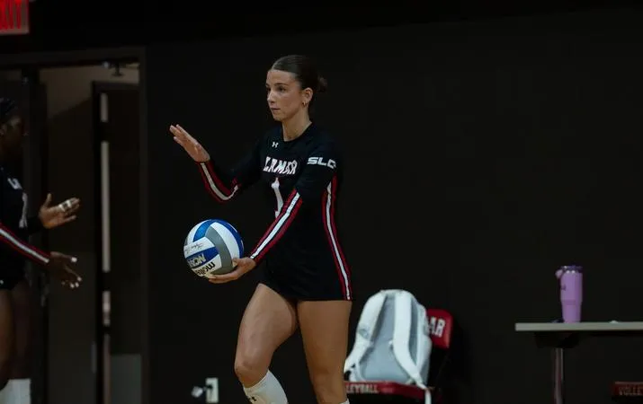 Lamar falls in three sets to UIW