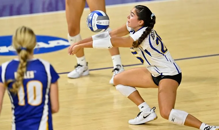 No. 6 Volleyball Sweeps UT Permian Basin for 10th Straight Win