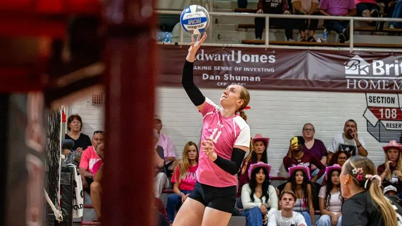 Ruter Leads the Lady Buffs to an LSC Sweep of the Lobos