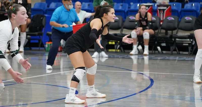 UTD Picks Up Four-Set Victory over LCU
