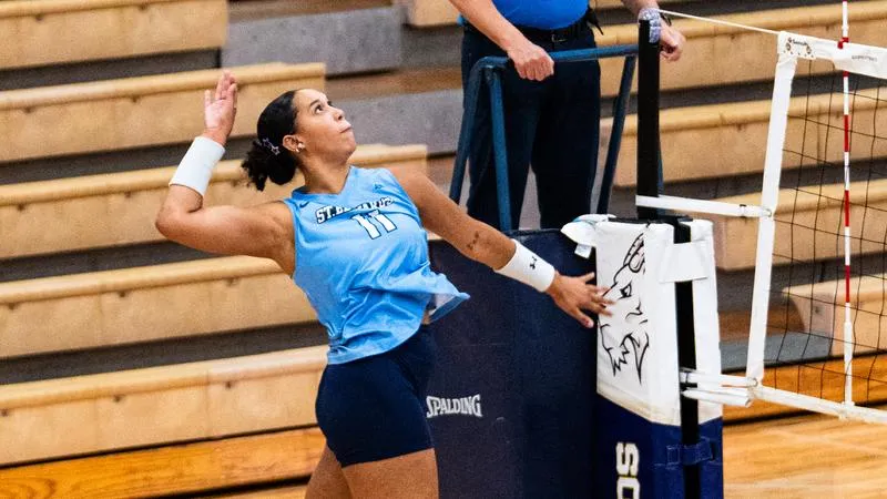 Hilltoppers Battle DBU Through Four Sets