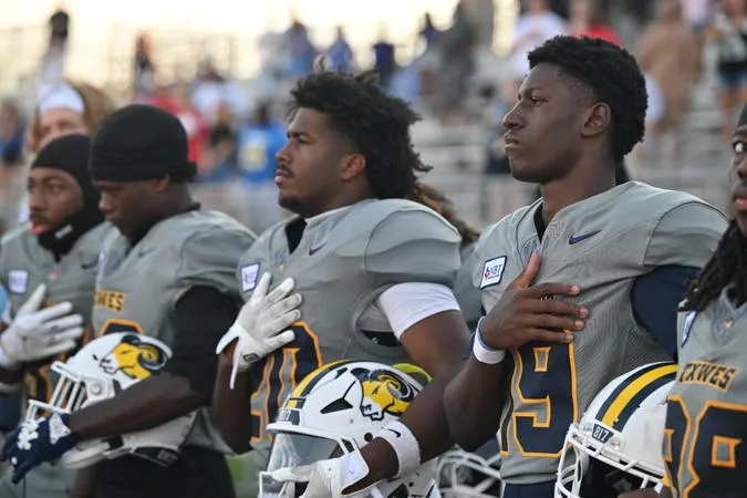 FB: Wildcats Slash Rams in Pineville
