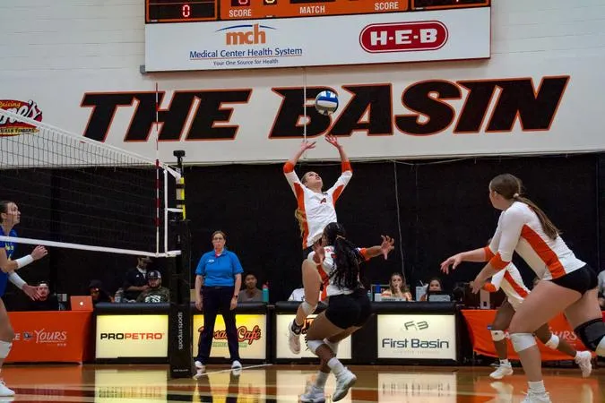 Volleyball battles against No. 6 Rambelles