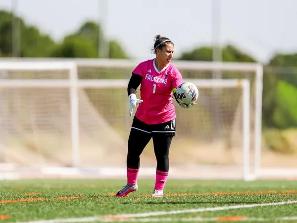 Women's soccer falls after second-half goal by Hilltoppers