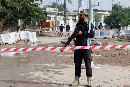 Imran Khan's party's provincial government suspended by Pakistan president