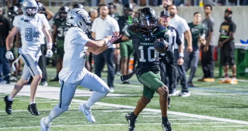 Iowa Colony looks to run table to reach playoffs