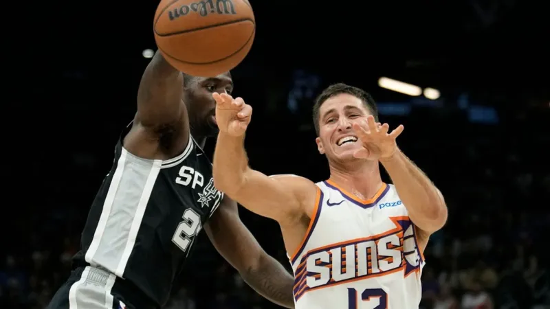 San Antonio Spurs lose second preseason matchup to Phoenix Suns despite late rally