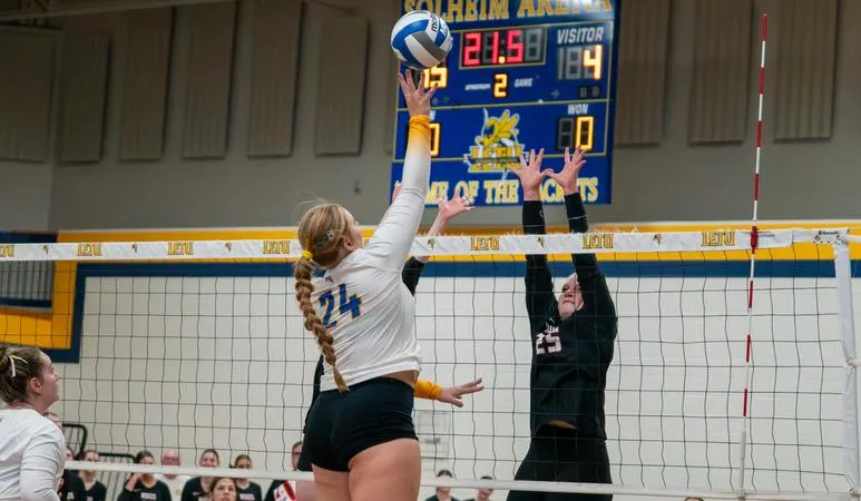 Volleyball Sweeps Austin College in Conference Tilt