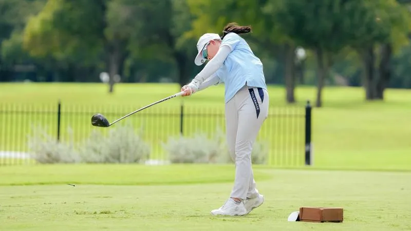 Women's Golf in 7th After Two Rounds in Battle for the Belt