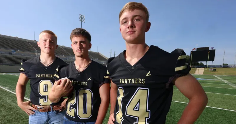 Abbott, Coolidge playmakers light up scoreboard as Panthers survive in 2OT, 82-76