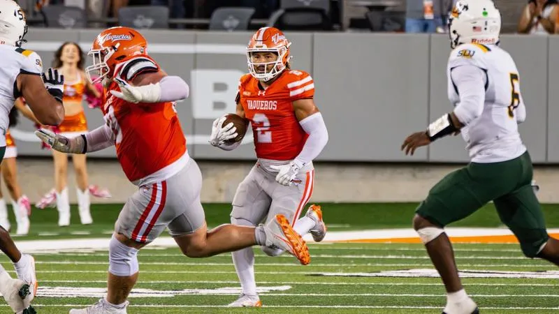 Neal Claims Southland Conference Defensive Player of the Week Award
