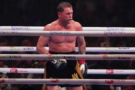 Canelo Alvarez committed to fight despite attacks on Riyadh