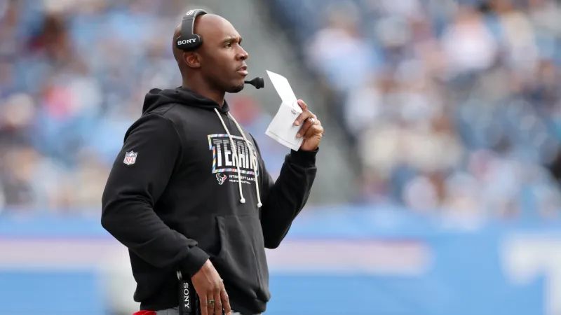 Terrance's Take: DeMeco Ryans takes defensive control at the right time