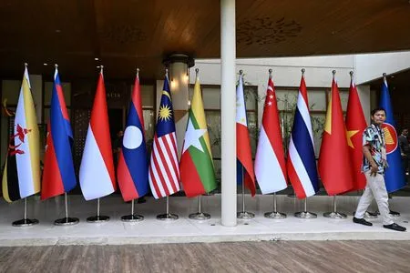 ASEAN foreign ministers to tackle transboundary haze in November meetings
