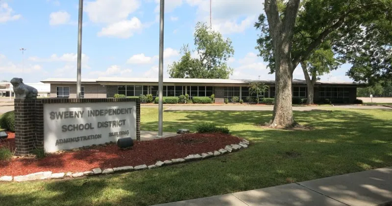 Sweeny ISD seeing positive results from Region 4 program