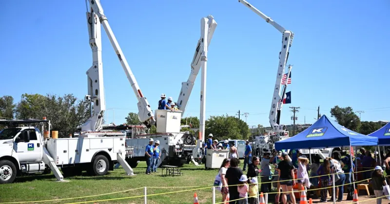 Kerrville Public Utility Board hosts sixth annual bucket truck event for Public Power Week