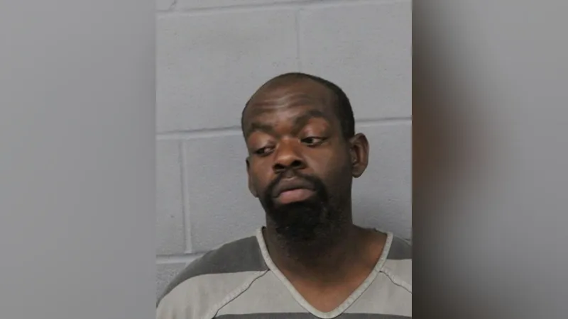 Affidavit: Mother recognized son in police photo of suspect in bus stop homicide