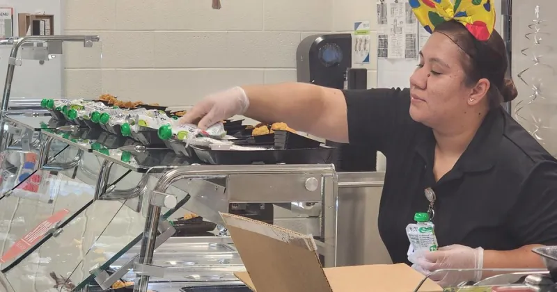Brazosport ISD celebrates elementary cafeteria staff during School Lunch Week