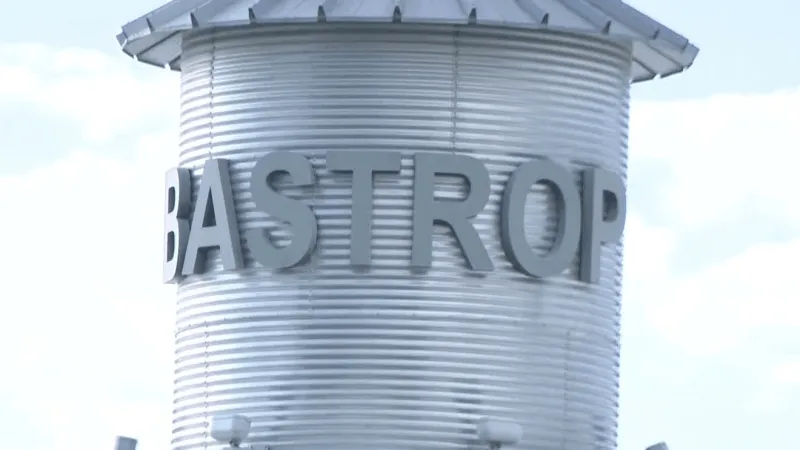 Bastrop County commissioners OK request for TCEQ meeting on gas plant concerns