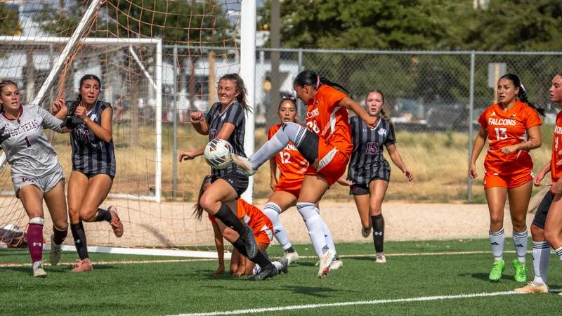 Falcons fall to red-hot Lady Buffs