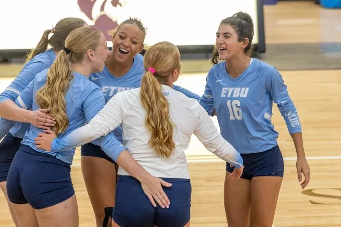 #TIGERSWIN | VB | No. 20 ETBU Stands Strong in Arkansas Taking Four-Set Win Over Hendrix