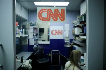 Judge extends White House access for CNN, MS NOW, Politico amid legal fight