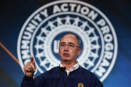 United Auto Workers chief re-elected, now faces tough negotiations and US probe