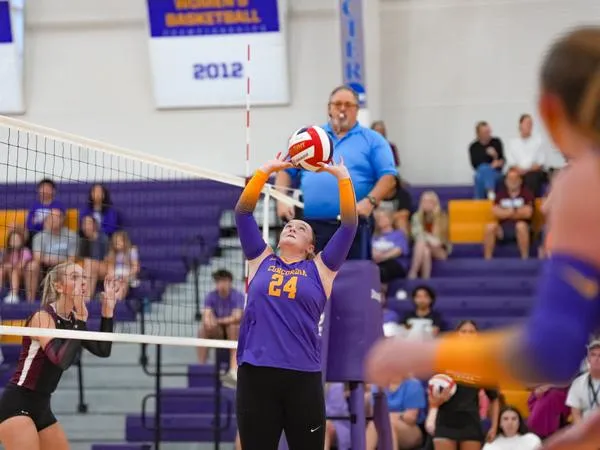 Grimm Reaches 1,000 Career Assists Against Schreiner