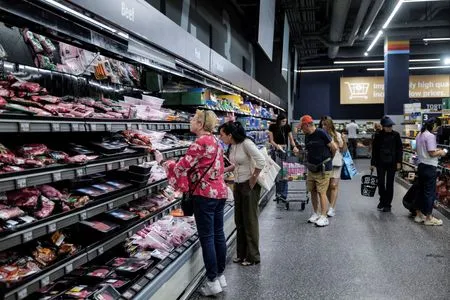 US consumer prices accelerate in September on costlier gasoline; core CPI firmer