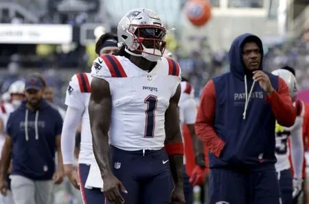 Patriots open 21-day practice window for WR A.J. Brown