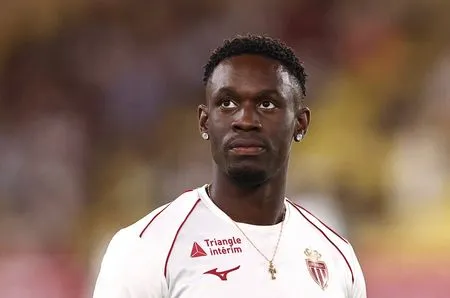 Report: FIFA to amend rule that led to Folarin Balogun red-card overturn