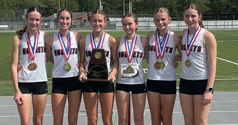 HIGH SCHOOL CROSS COUNTRY: Hudson girls win 17-4A cross country meet; Stewarts win boys, girls races